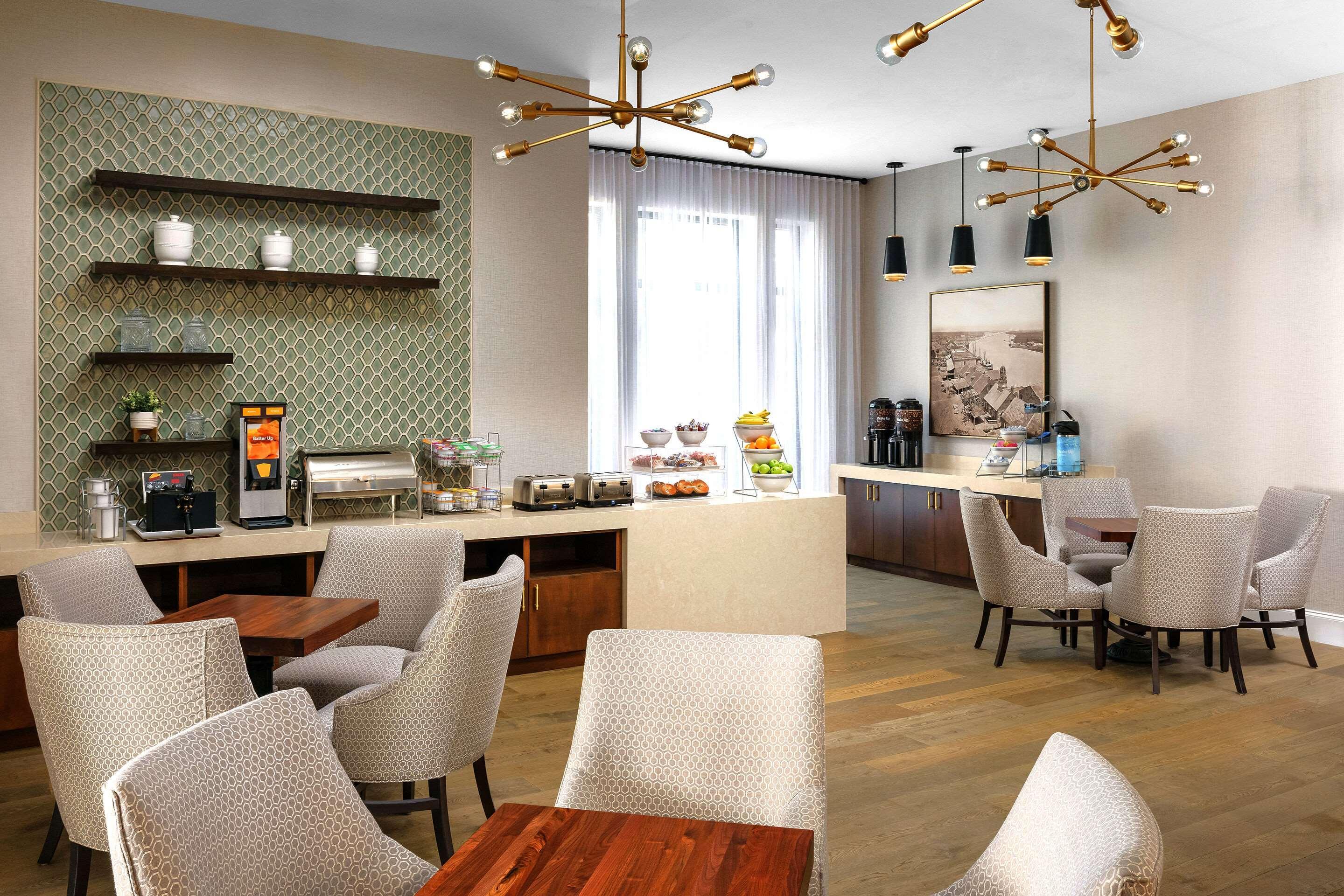 The Bluff Hotel Savannah, Tapestry Collection By Hilton מראה חיצוני תמונה