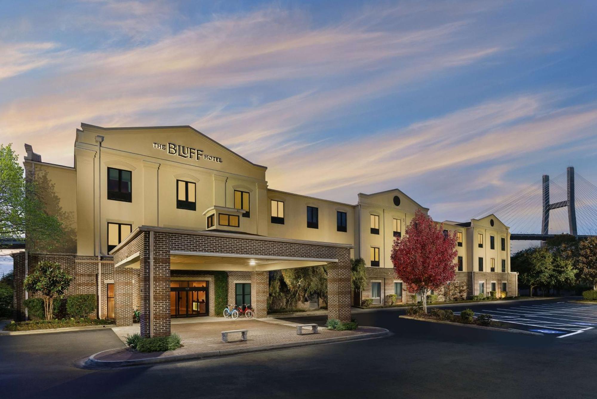 The Bluff Hotel Savannah, Tapestry Collection By Hilton מראה חיצוני תמונה